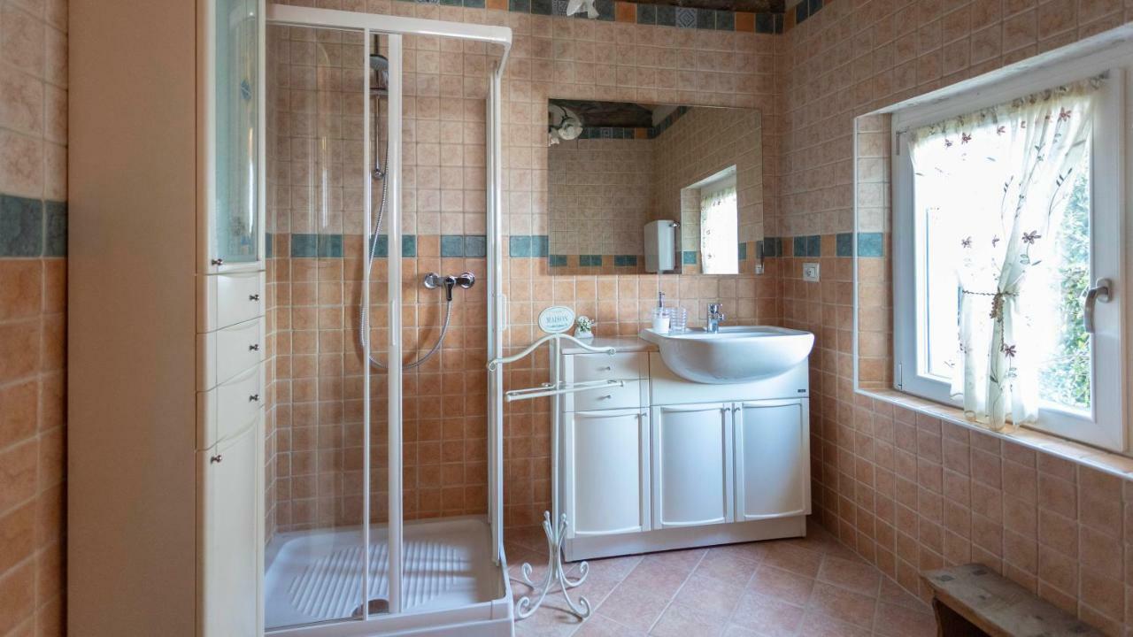La Casa Della Cindy Villa Дервио Екстериор снимка