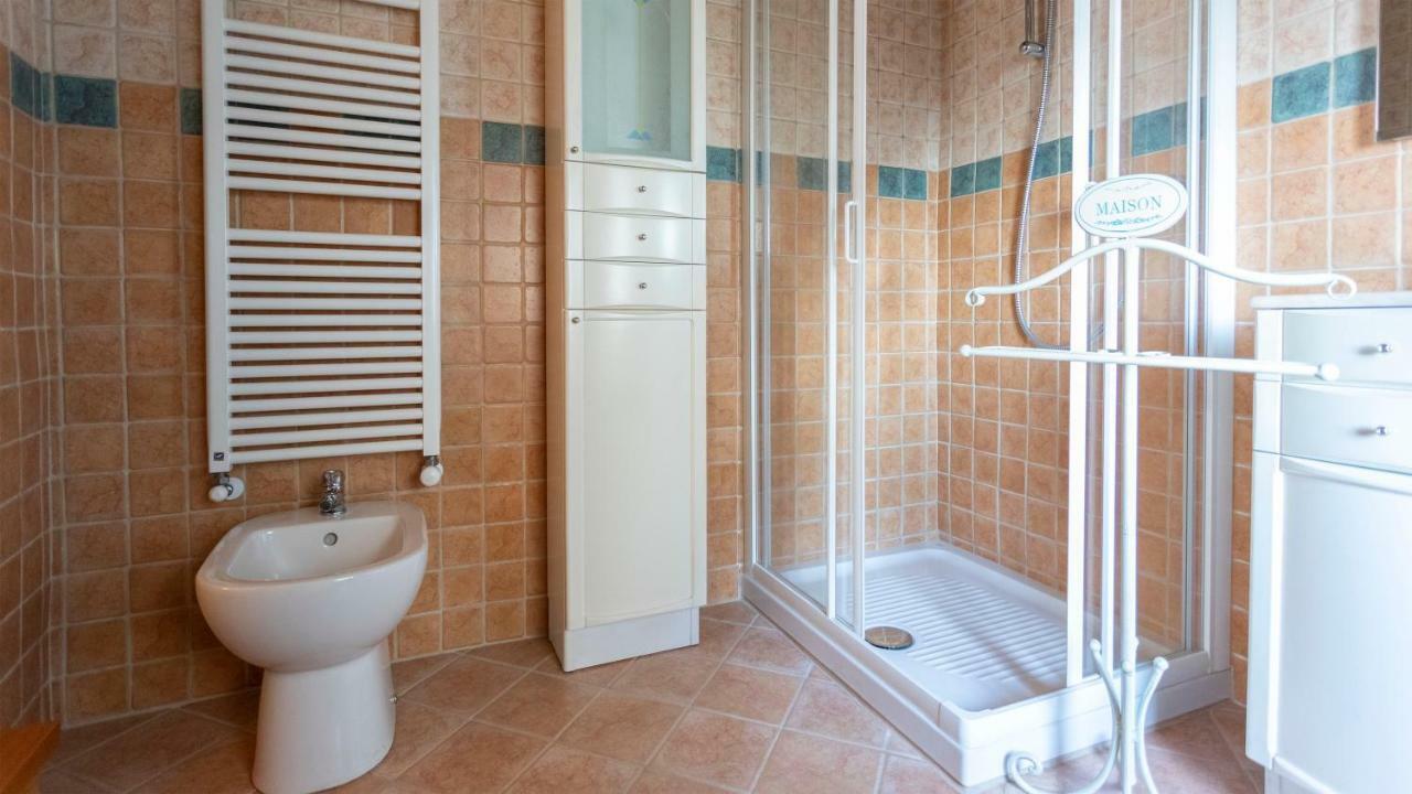 La Casa Della Cindy Villa Дервио Екстериор снимка